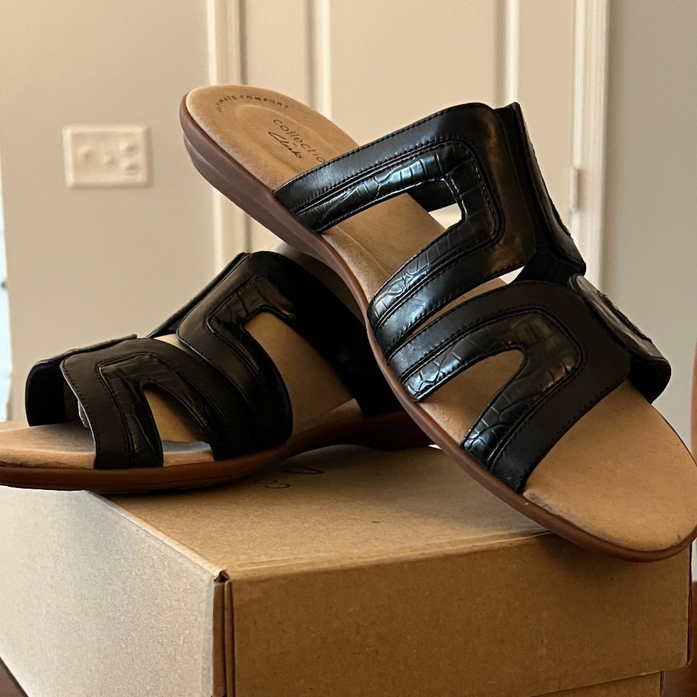 Clarks Women's Ada Lilah Flat leather Sandal Size 10